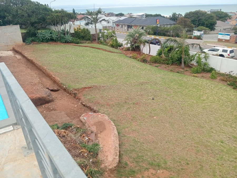 5 Bedroom Property for Sale in Jeffreys Bay Central Eastern Cape